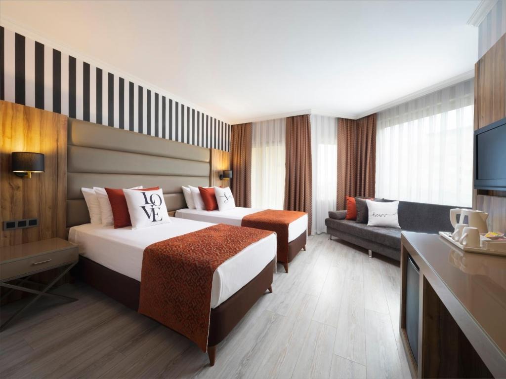 هتل سلکتوم فامیلی ریزورت سیده